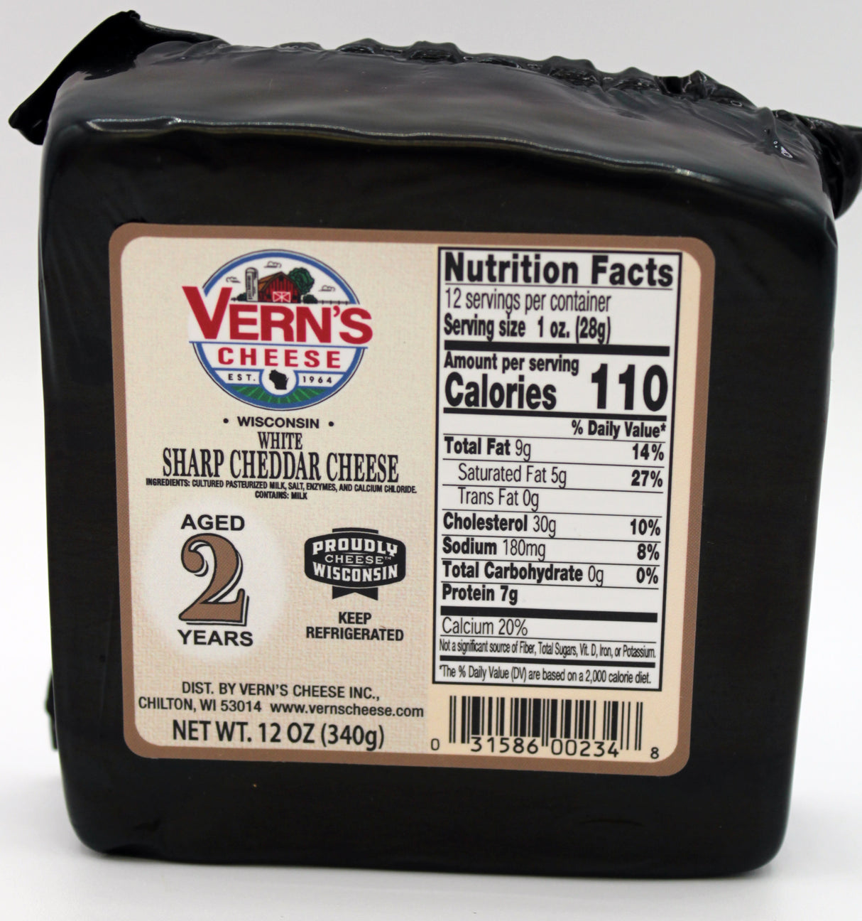 Wisconsin 2 Year Aged White Cheddar Cheese (12oz)