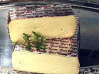 Wisconsin Bier Kase/Beer Cheese 16oz.