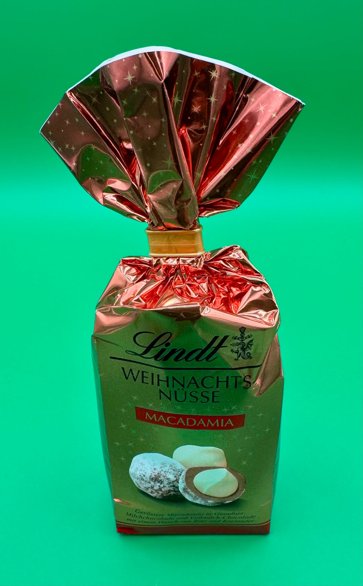 Lindt Weihnachts Nusse Macadamia 3.5oz